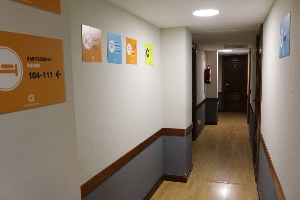 Hostal Alda Palencia Plaza Eksteriør billede