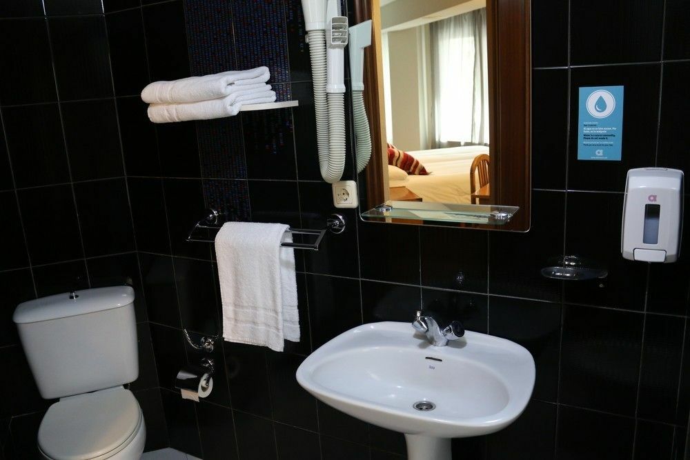 Hostal Alda Palencia Plaza Eksteriør billede